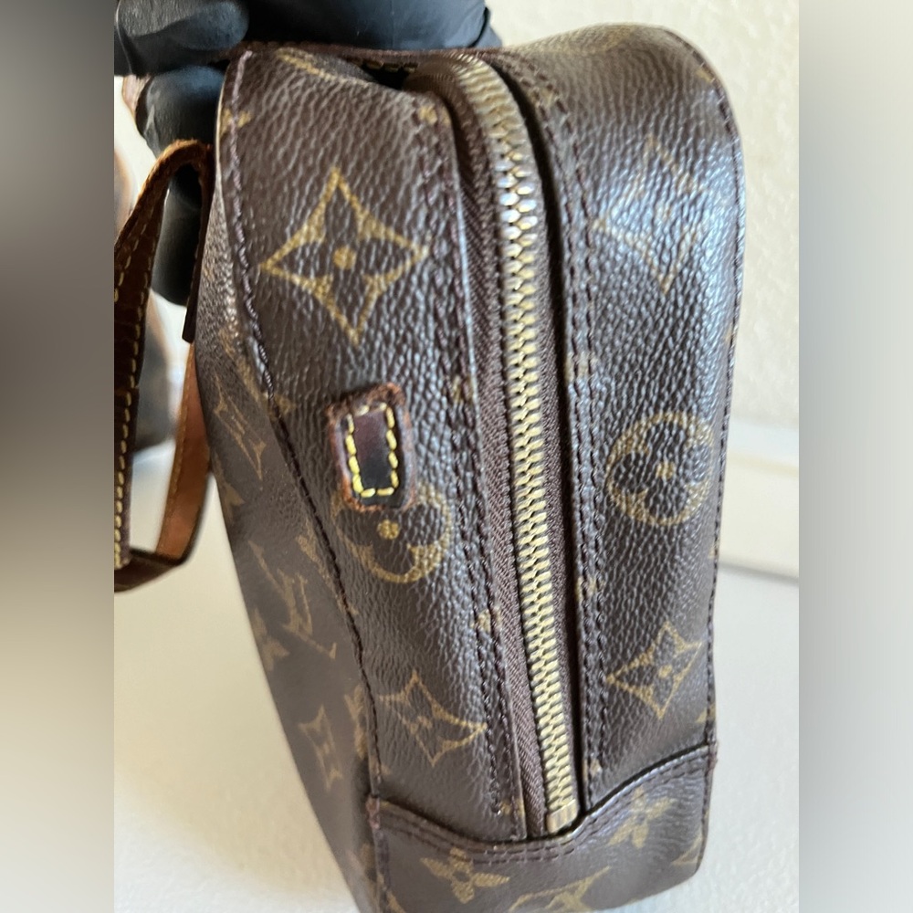 Louis Vuitton small bag - Picture 10 of 15